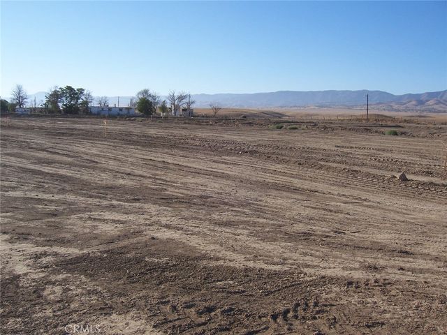 Bell Road, New Cuyama