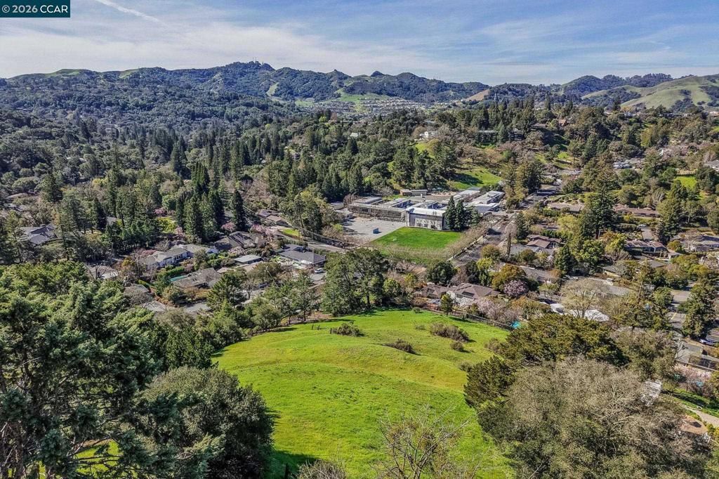 Park Lane Dr, Orinda