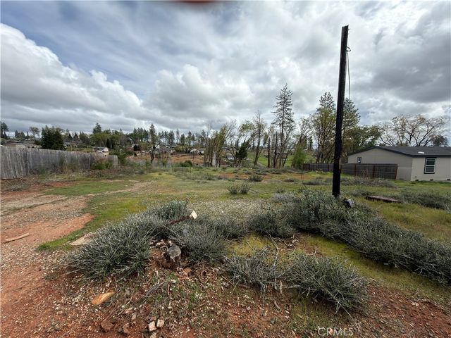 5684 Clara Lane, Paradise
