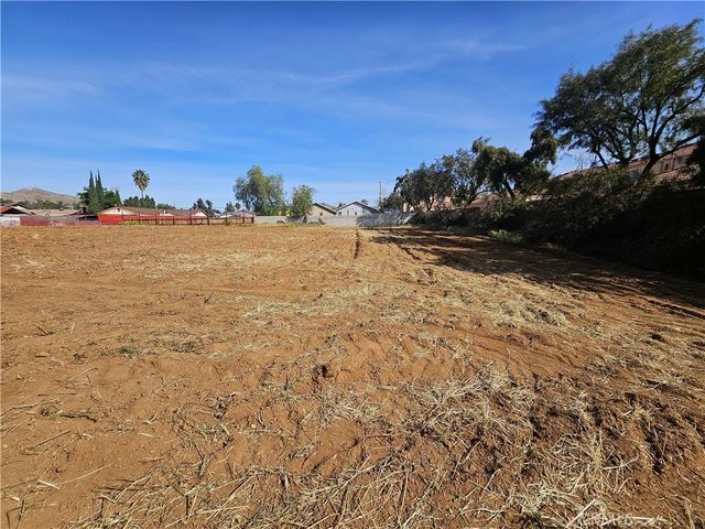 24208 Dracaea, Moreno Valley