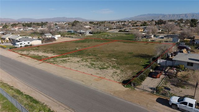 35 Cypress Avenue, Victorville