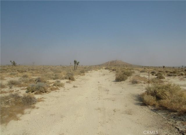 430-040-23-00-4 Ericka Avenue, Mojave