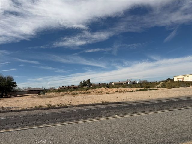 Hesperia Road, Hesperia
