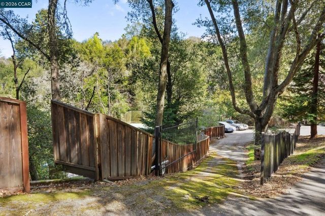 49 Tiger Tail Court, Orinda