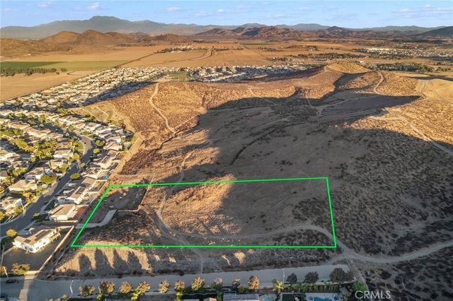 Melmore, Menifee