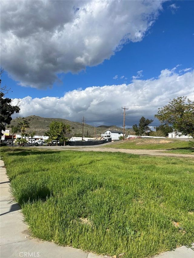 402 N. Main, Lake Elsinore