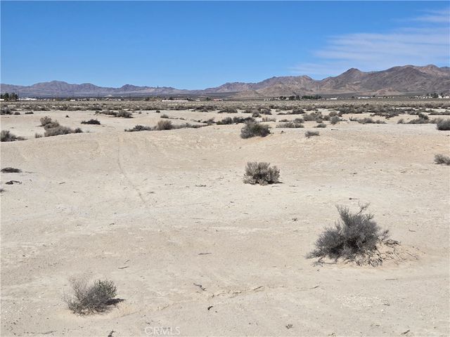 3 North Side, Lucerne Valley