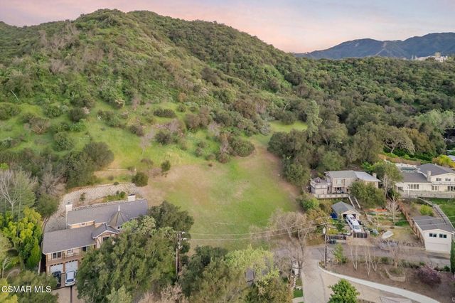 42 Upper Lake Road, Lake Sherwood