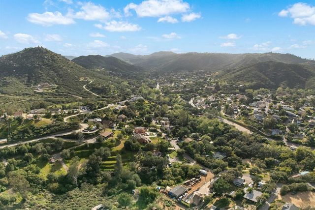 Silverbrook Dr, El Cajon