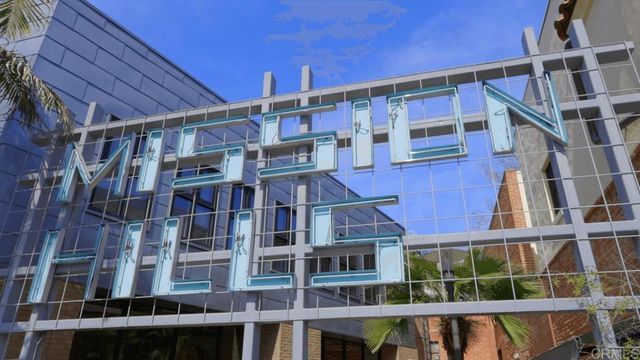 3640 N Reynard Way Street, San Diego