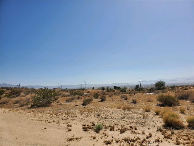 Bear Valley Road, Apple Valley