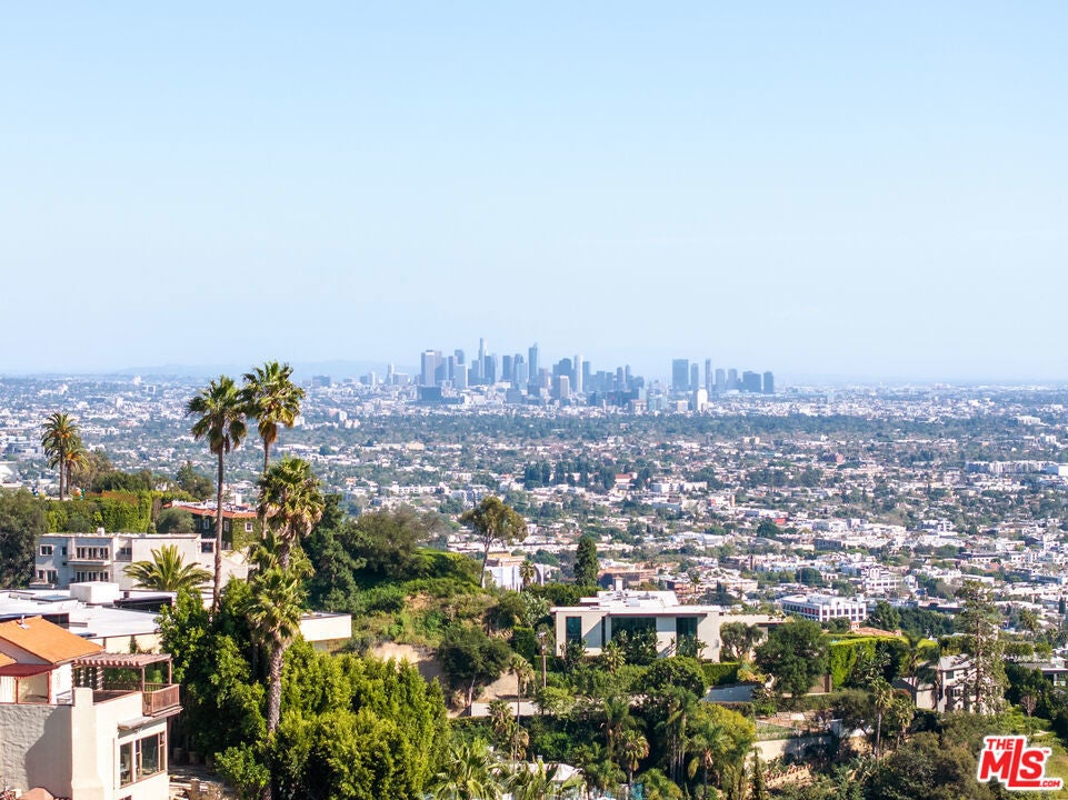 Photo of Listing #26659737