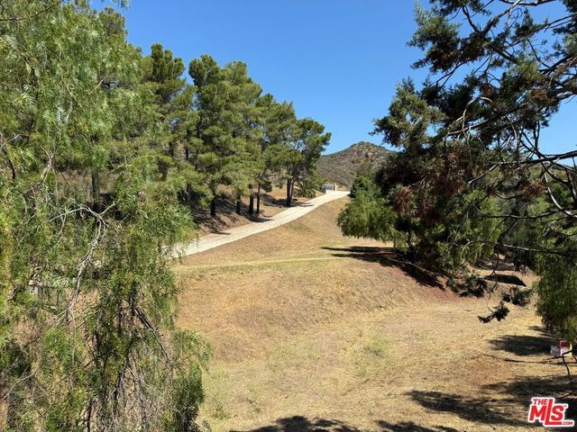 33317 Decker Canyon Road, Malibu