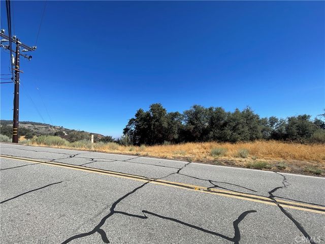 24680 Jacaranda, Tehachapi