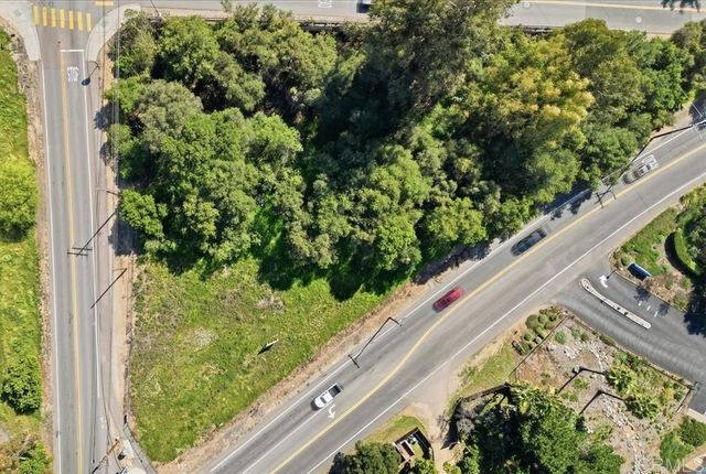 Mission Rd, Fallbrook