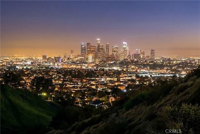 2807 N Thomas, Lincoln Heights