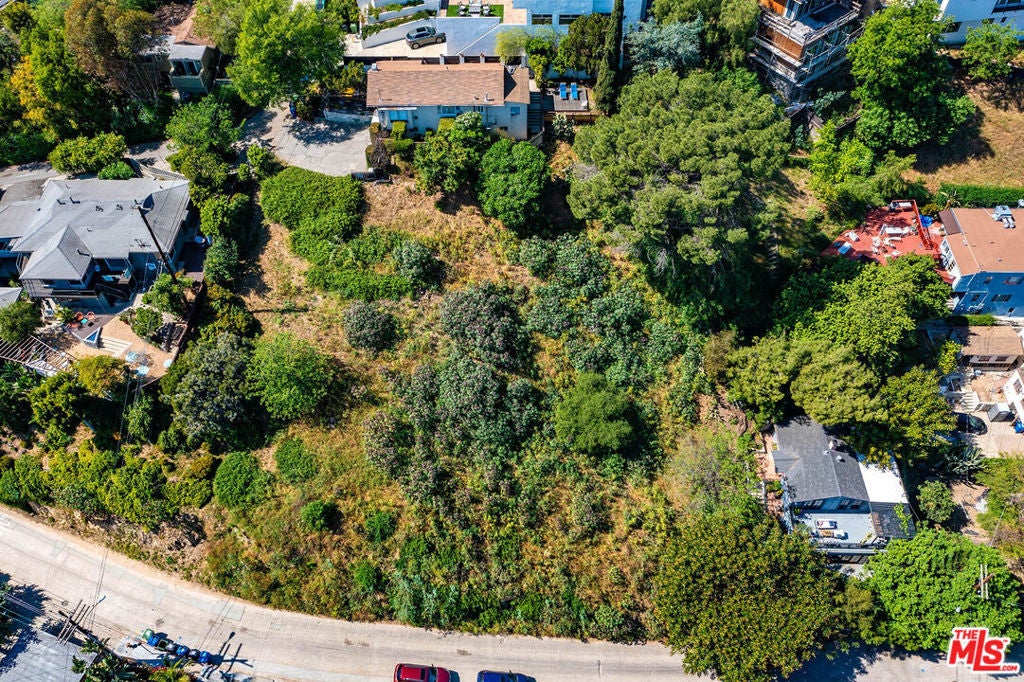 Photo of Listing #26665793