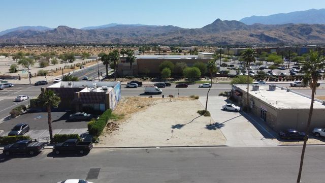 67460 Ramon Road, Cathedral City