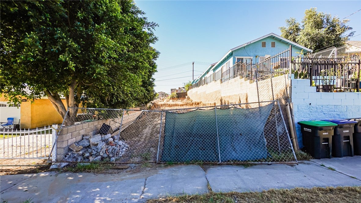 Photo of Listing #DW26058500