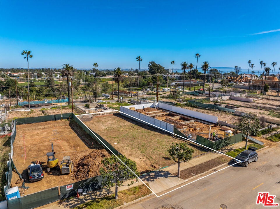 Photo of Listing #26661845