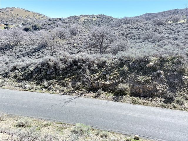 Mountain Climber Way, Tehachapi
