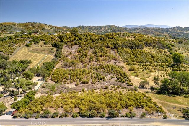 14 Carancho Road, Temecula