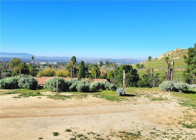 2935 Galaxie Heights Road, Riverside
