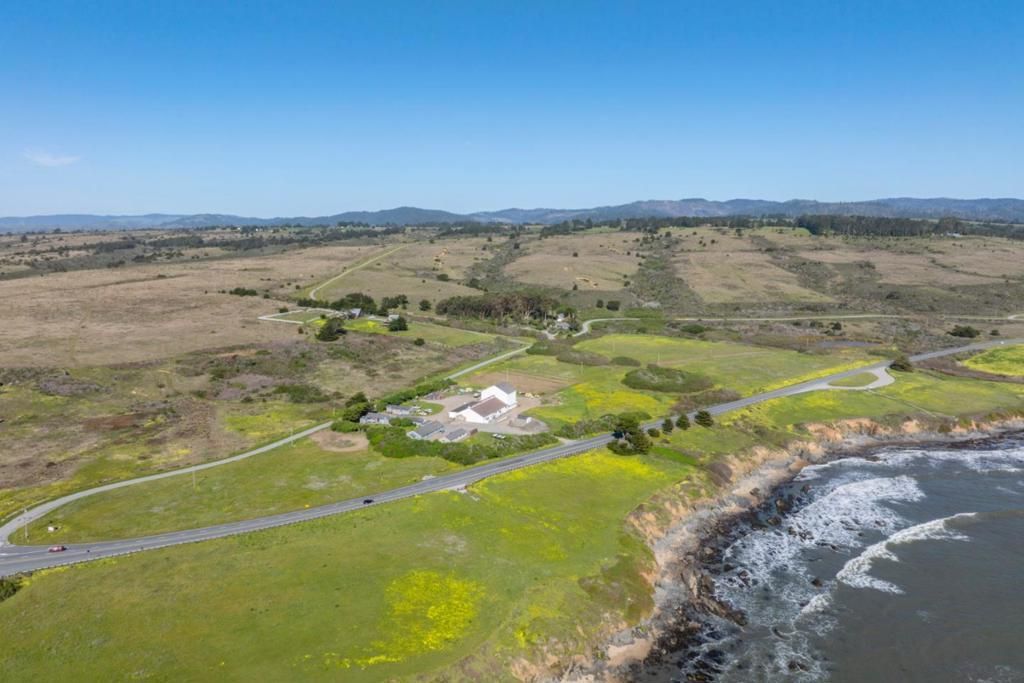 1275 Reservoir, Pescadero