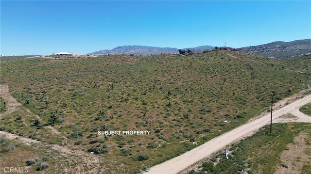 10233 Cerra Vista Street, Apple Valley