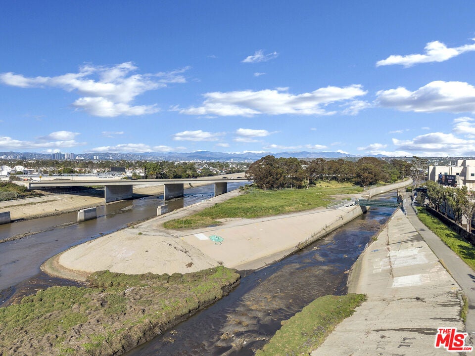 Photo of Listing #26668755