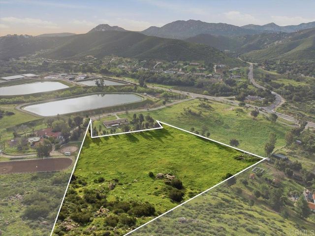 Vicente Meadows Drive, Ramona