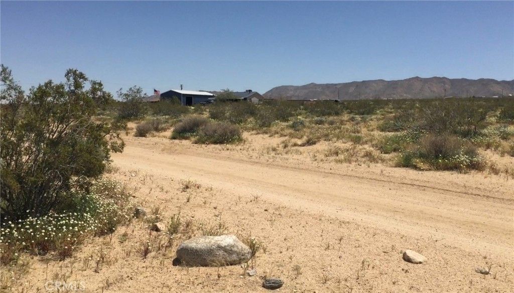 48364 Saddle Rock Way, Landers