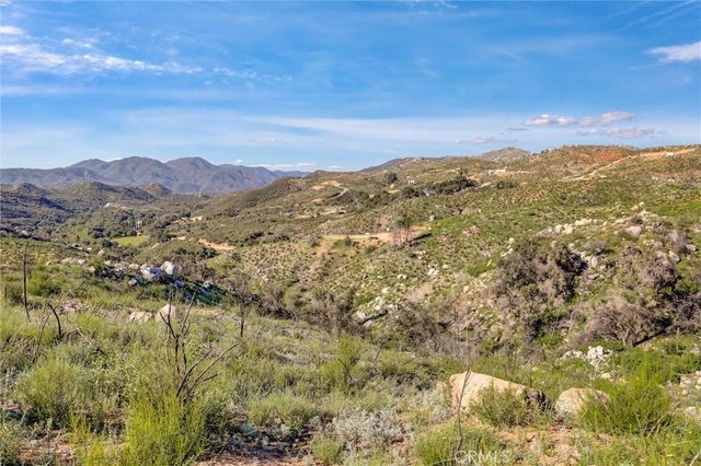 2 Decker Canyon Road, Ortega Mountain