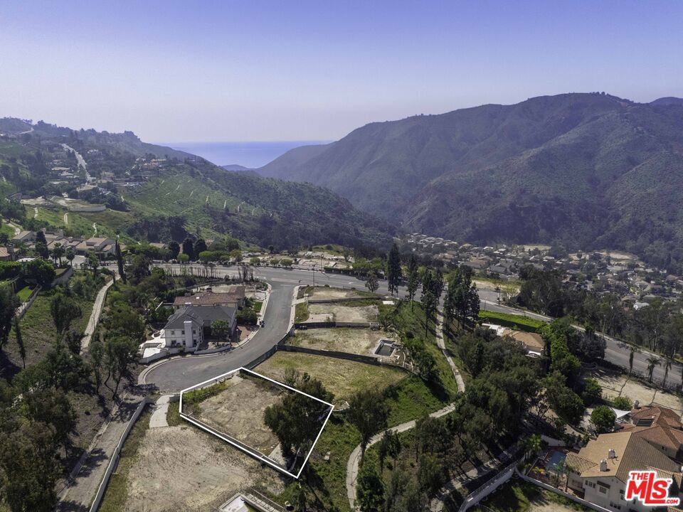 Photo of Listing #26669435