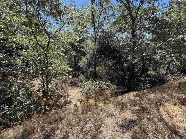 Whispering Pines Drive, Julian