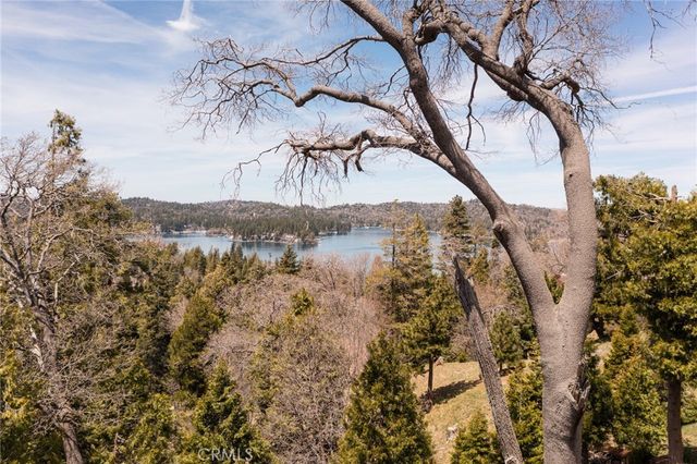 226 Hidden Forest Road, Lake Arrowhead