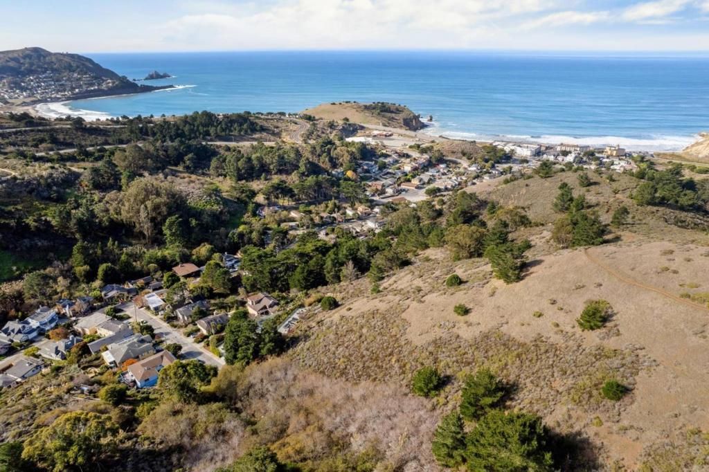 Calera Terrace, Pacifica