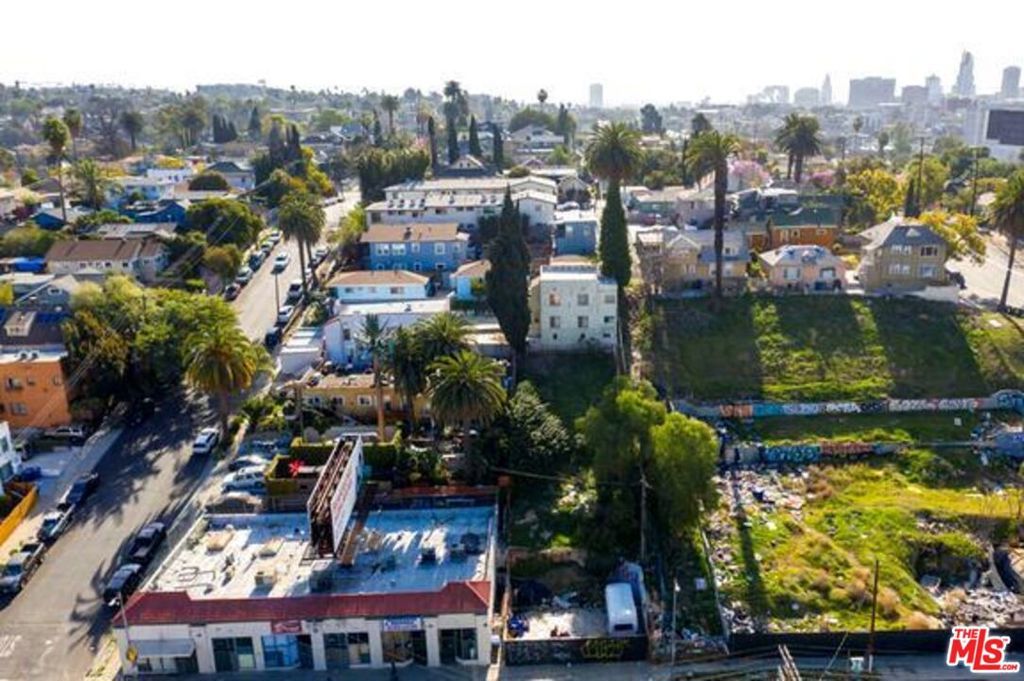 Photo of Listing #26668091