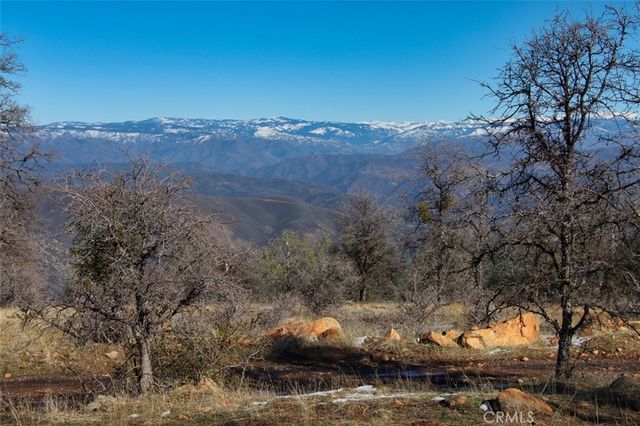 6894 State Highway 49 N, Mariposa