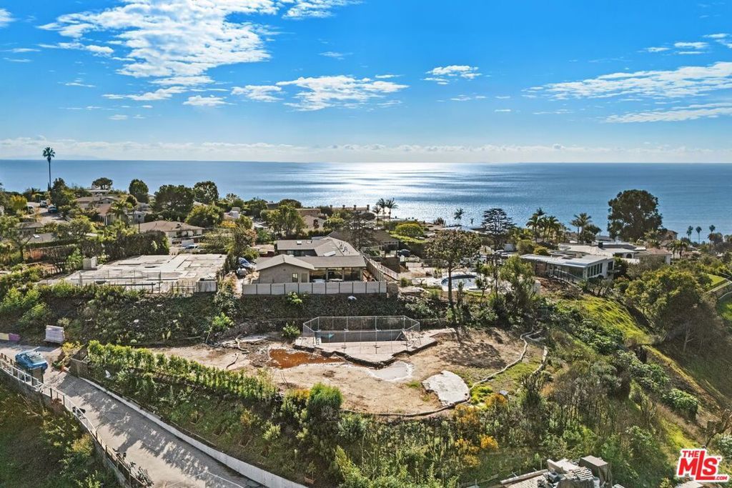 Photo of Listing #26648337