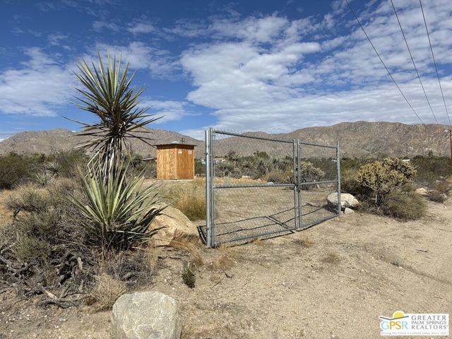 9792 Fobes Road, Morongo Valley