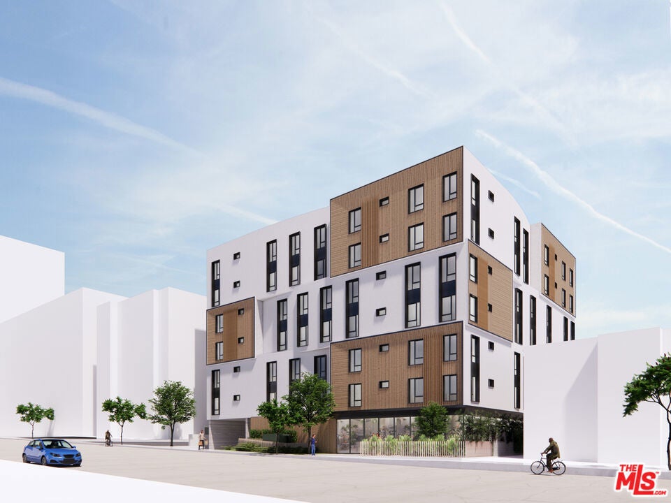 Photo of Listing #26672299