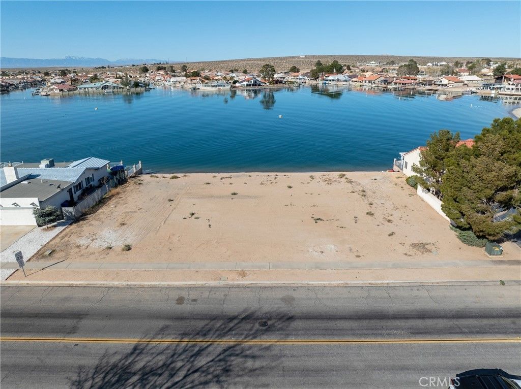 27646 Lakeview Drive, Helendale