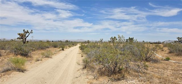 187th / Avenue W10, Llano