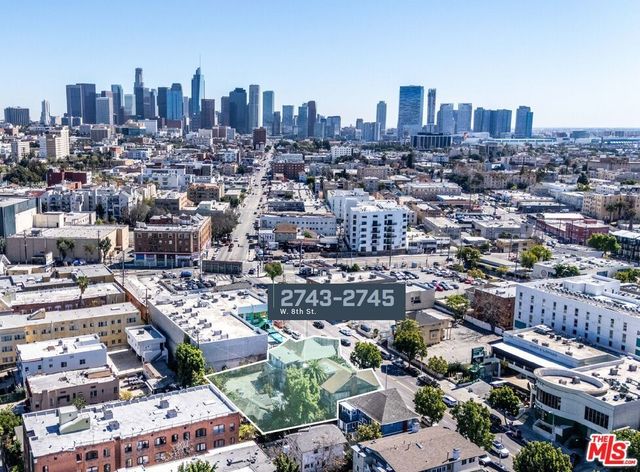 2743 W 8th Street, Los Angeles