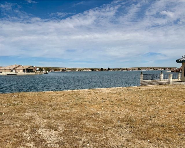26322 Corona, Helendale