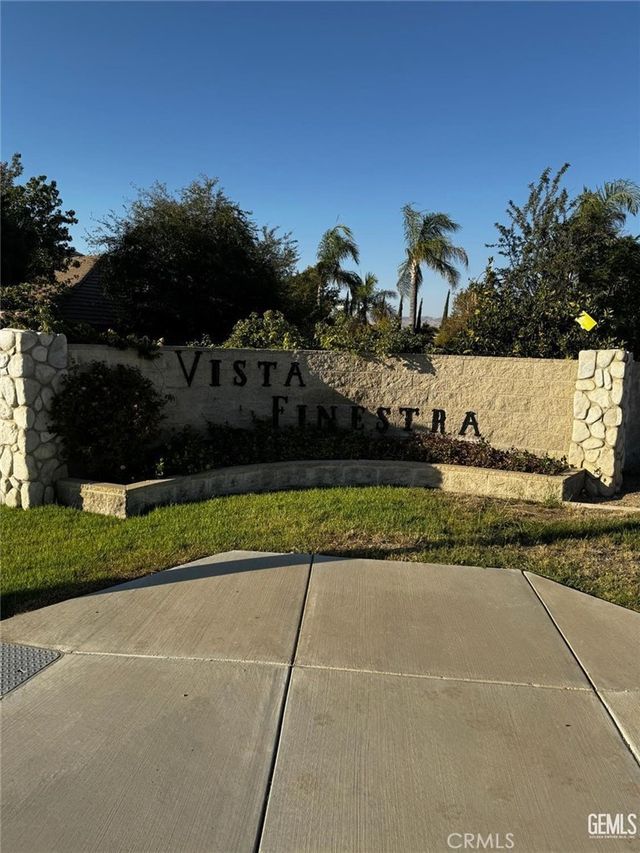 12103 Vista Montana, Bakersfield