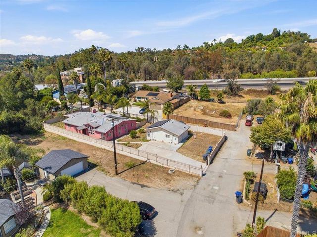 564 Rolling Hills Road, Vista