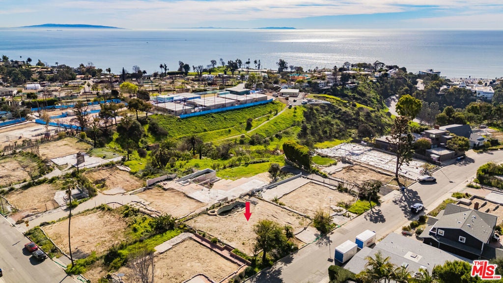 Photo of Listing #26675645