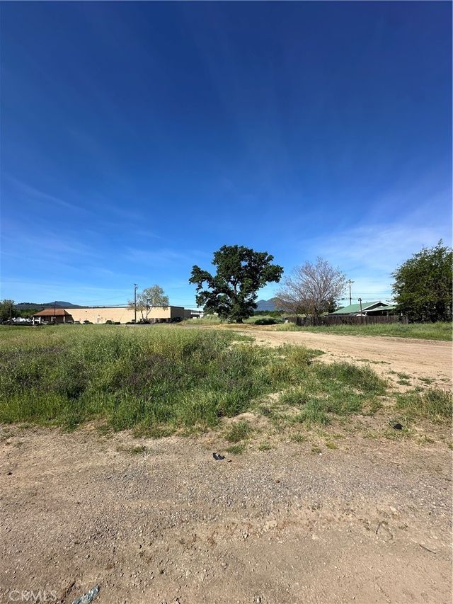 3385 Washington Street, Clearlake